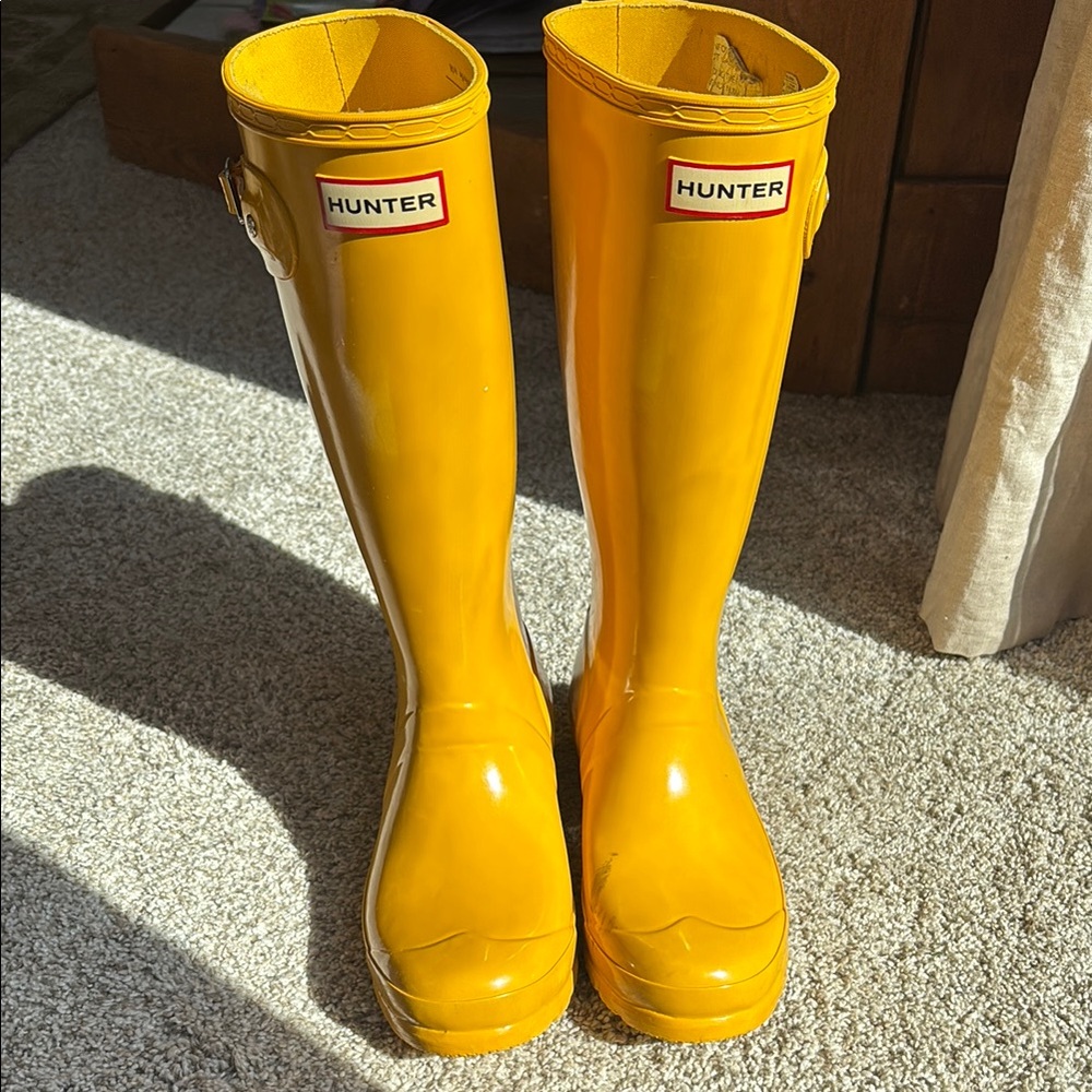 Hunter original tall Yellow Rain Boots